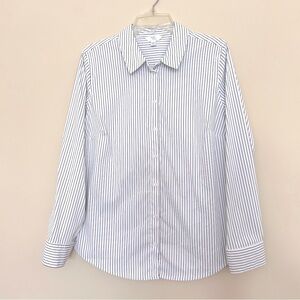 Time and Tru Women’s White and Black Oversized Striped Button Down Shirt